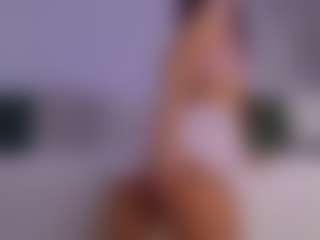 LilyRoselyn's Live Sex Cam Show