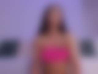 Live cam show with LilyRoselyn - Longlegs on TeamSkeetLive