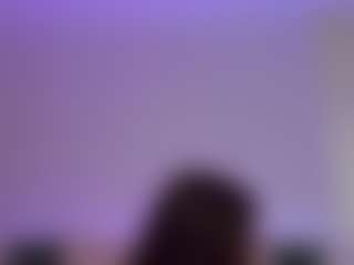 Live cam show with LilyRoselyn - Legs on Camsoda