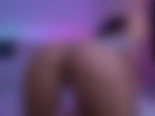 LilyRoselyn's Live Sex Cam Show