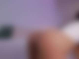 Live cam show with LilyRoselyn - Stockings on intimatelivegirls.com