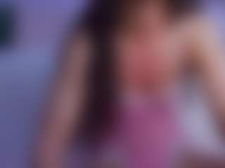 Live cam show with LilyRoselyn - Flashing on Cam Slut