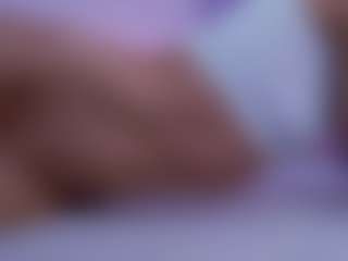 Live cam show with LilyRoselyn - Small Ass on StripNow