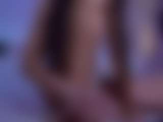 Live cam show with LilyRoselyn - Glasses on Dolls Live