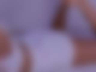 Live cam show with LilyRoselyn - Mistress on Latina Girls