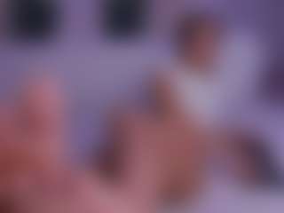 Cam Show en direct de LilyRoselyn