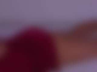 Live cam show with LilyRoselyn - Longlegs on EXY