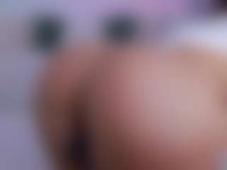 LilyRoselyn's Live Sex Cam Show