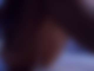 Live cam show with LilyRoselyn - Fit on madthumbs