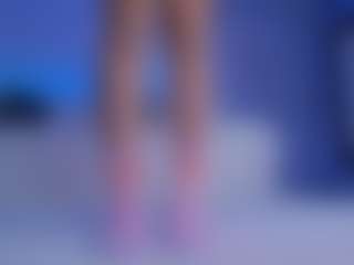 Live cam show with LilyRoselyn - Camel Toe on Camsoda