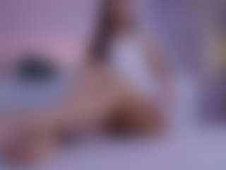 Live cam show with LilyRoselyn - Flashing on infinitiblacc.com