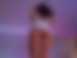Live cam show with LilyRoselyn - Fit on Camsoda