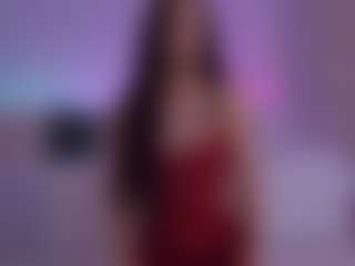 Live cam show with LilyRoselyn - Brown Hair on Camsoda