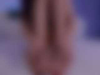 Live cam show with LilyRoselyn - Small Ass on thefappeningchat.com