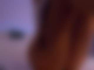 Live cam show with LilyRoselyn - Longlegs on Gym Cam Girls