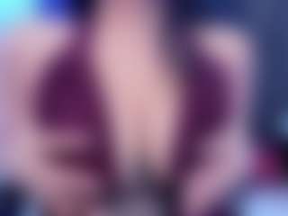 lucianaportec's Live Sex Cam Show