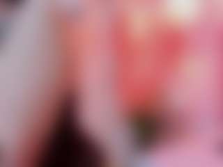 Live cam show with lucianaportec - Athletic on CamClone