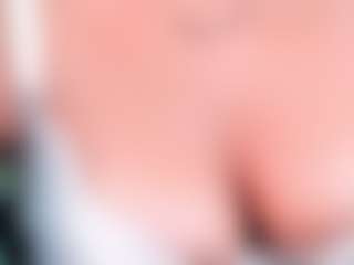 lucianaportec's Live Sex Cam Show
