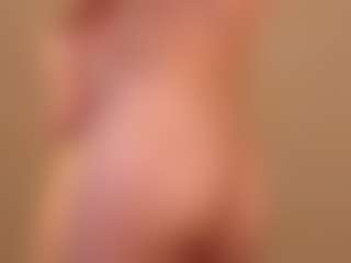 Live cam show with DarlaBelle - Teen (18+) on Milf Play