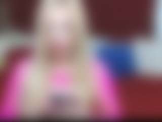 Live cam show with elena-evans - Tease on CamSodaAdn