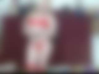 Live cam show with elena-evans - Average on Milfs Live