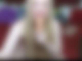 Live cam show with elena-evans - Average on Camsoda