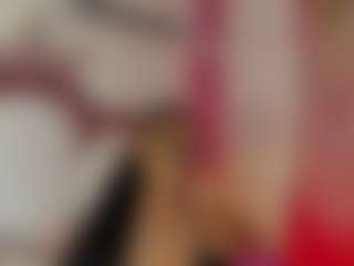 Live cam show with KhelanyIsyy - Big Cock on Fit Hotties