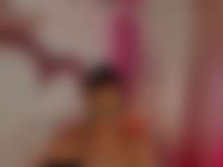 KhelanyIsyy's Live Sex Cam Show