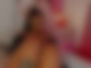 KhelanyIsyy's Live Sex Cam Show