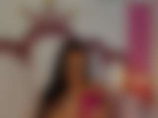 Live cam show with KhelanyIsyy - Latina on Streamer API