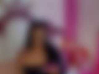 Live cam show with KhelanyIsyy - Nipple Piercings on madthumbs