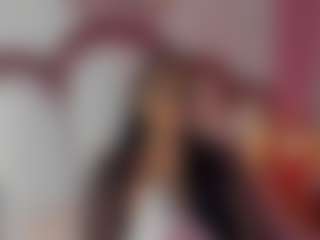 Live cam show with KhelanyIsyy - Latina on madthumbs