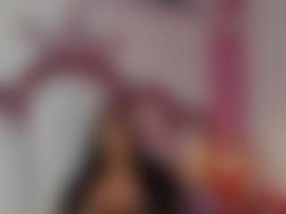Live cam show with KhelanyIsyy - No Drinking on AdultVida.com