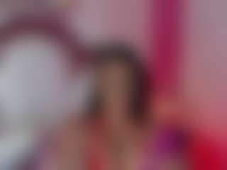 Live cam show with KhelanyIsyy - Tease on Camsoda