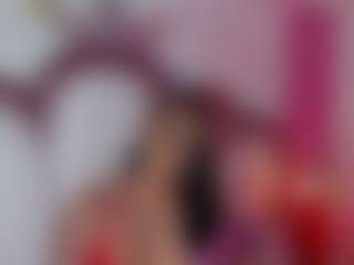 Live cam show with KhelanyIsyy - Brown Eyes on Mixed Magazine Live