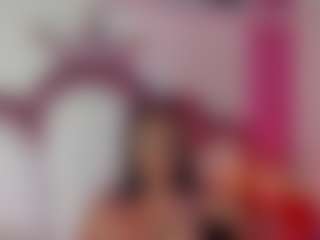 Live cam show with KhelanyIsyy - Tease on PervPlay.com