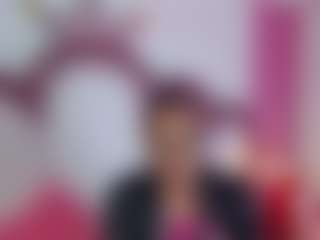 Live cam show with KhelanyIsyy - Black Hair on Soda Cam