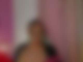 Live cam show with KhelanyIsyy - Brown Eyes on TeamSkeetLive