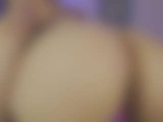 Innanaa's Live Sex Cam Show