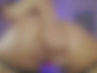 Innanaa's Live Sex Cam Show