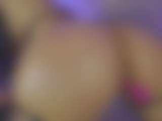 Innanaa's Live Sex Cam Show