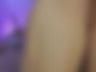 Innanaa's Live Sex Cam Show