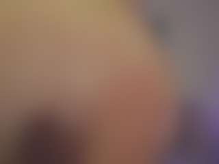 Live cam show with Innanaa - Small on Camsoda