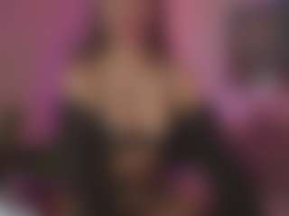 Innanaa's Live Sex Cam Show