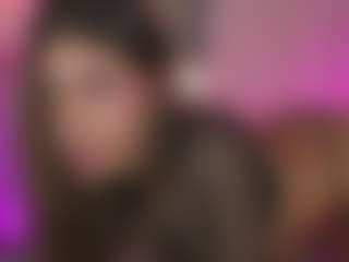 Innanaa's Live Sex Cam Show