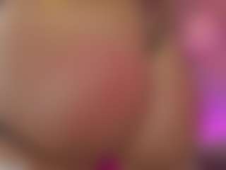 Innanaa's Live Sex Cam Show
