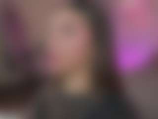 Innanaa's Live Sex Cam Show