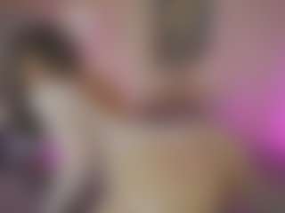 Innanaa's Live Sex Cam Show
