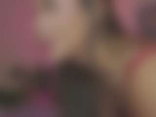 Innanaa's Live Sex Cam Show