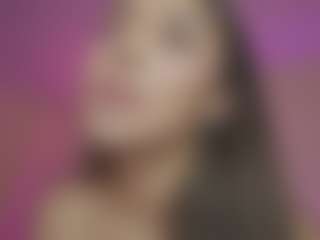Innanaa's Live Sex Cam Show